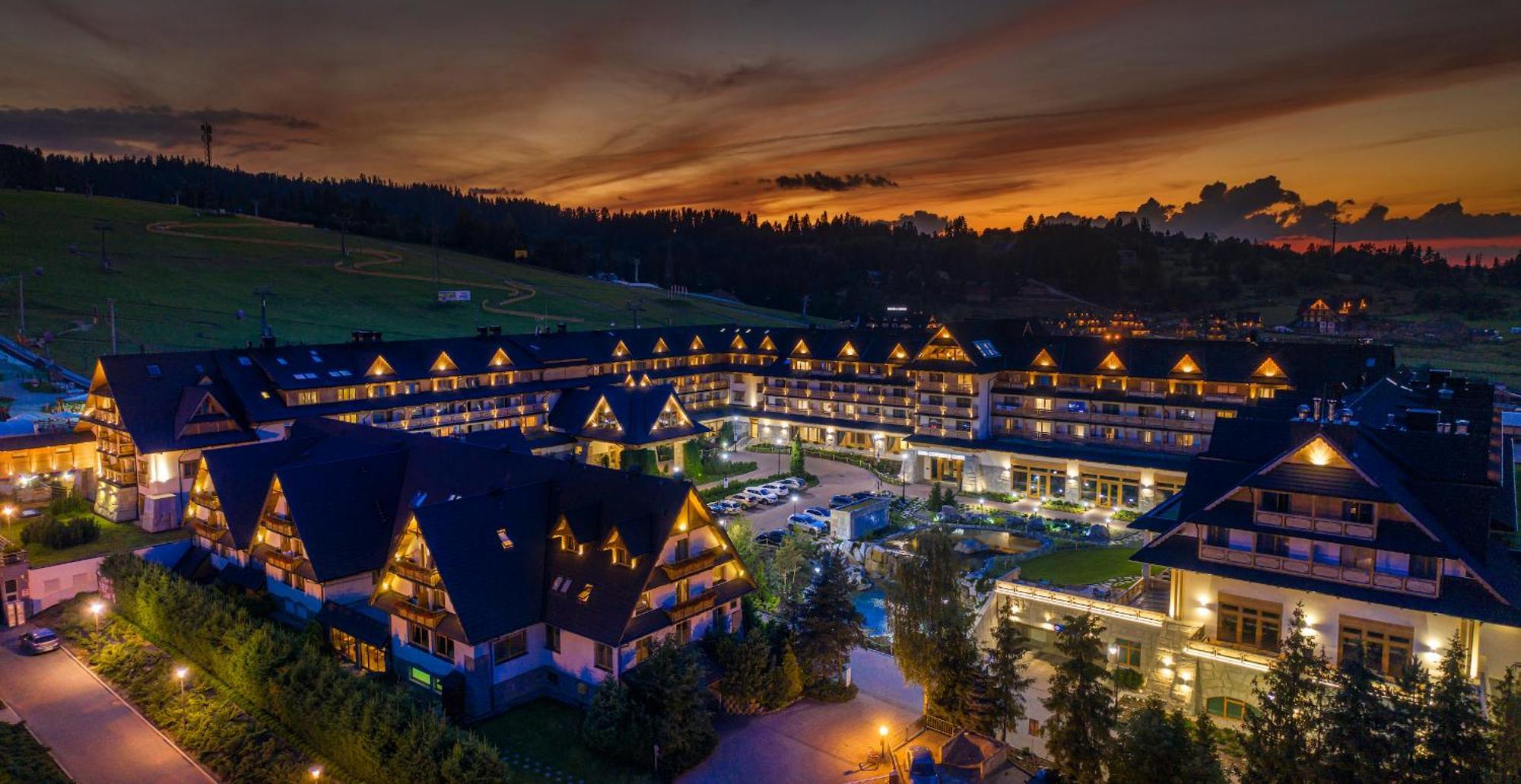 Hotel Bania Thermal & Ski Bialka Tatrzanska Exterior photo